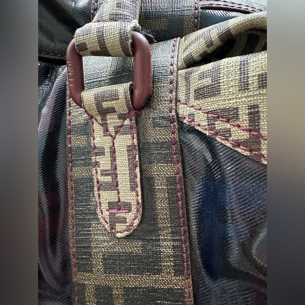 Authentic FENDI handbag - Picture 3 of 10